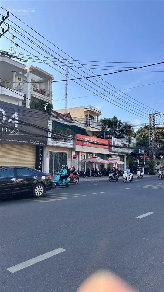 Bán nhà 3 tầng đường 2/4  bắc nha trang. dt 123,5m2  giá 17 tỷ. vị trí vip kdbb gần đh nha trang