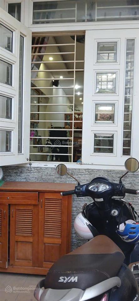 Bán nhà 2 tầng dt 75m2  giá 4,1 tỷ. tại vĩnh hải, nha trang. gần chợ vĩnh hải, gần biển, gần 2/4.