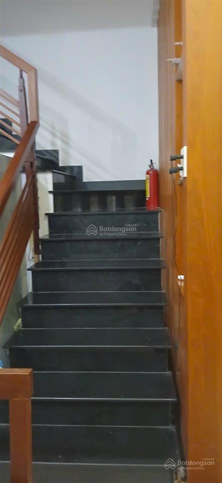 Bán nhà 2 tầng dt 75m2  giá 4,1 tỷ. tại vĩnh hải, nha trang. gần chợ vĩnh hải, gần biển, gần 2/4.