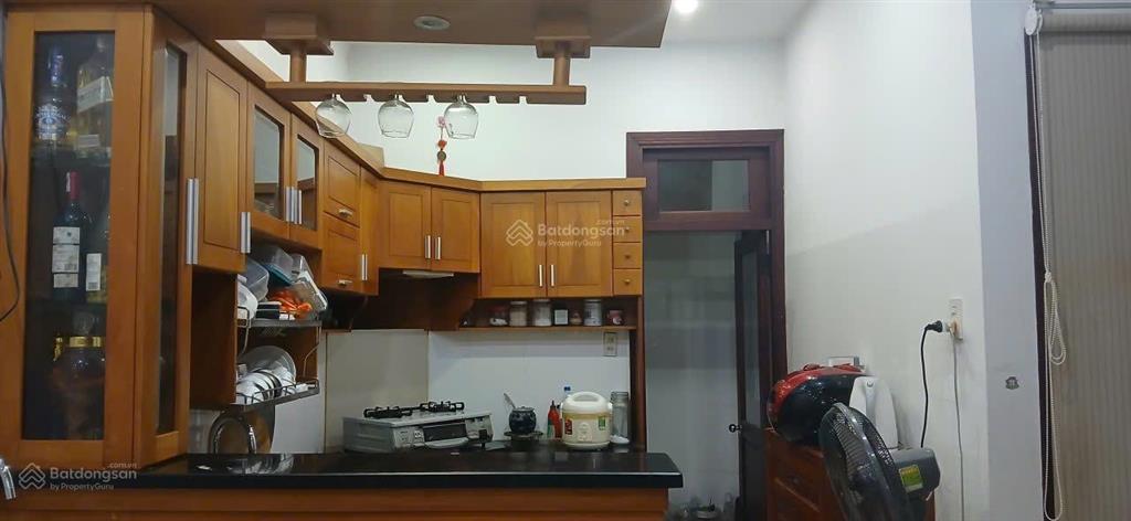 Bán nhà 2 tầng dt 75m2  giá 4,1 tỷ. tại vĩnh hải, nha trang. gần chợ vĩnh hải, gần biển, gần 2/4.