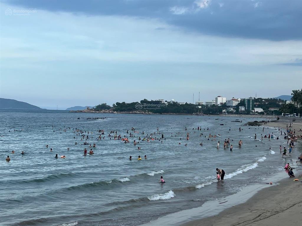 Bán đất đường bắc sơn, vĩnh hải, nha trang. dt 659,6m2 (ngang 15m), h.nam  giá 130 tr/m2. gần biển