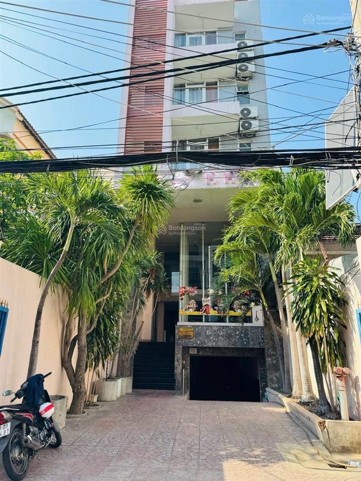 Bán ks 14 tầng 36 phòng kd  giá 23 tỷ. đường đoàn trần nghiệp, bắc nha trang. gần biển hòn chồng.