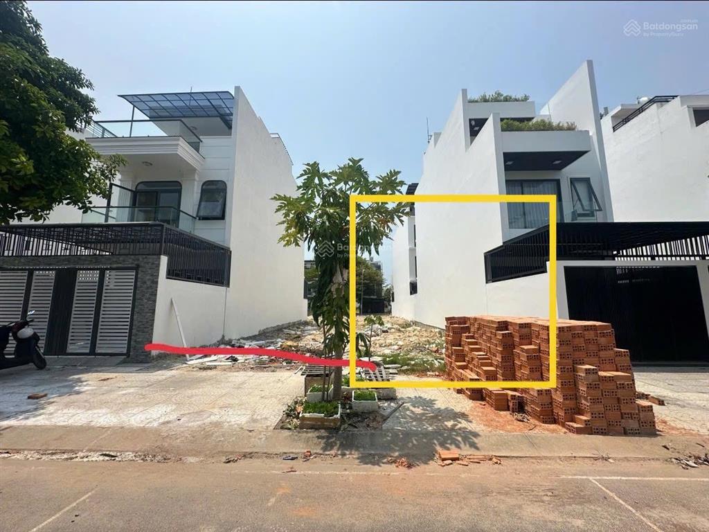 Bán đất gói 4, khu đô thị mỹ gia, nha trang. dt 100m2  giá bán 55tr/m2. đường rộng 18m, hướng bắc