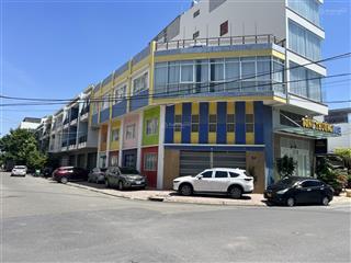 Cho thuê nhà 3 tầng, dts 315m2. đường trịnh hoài đức, khu đt bắc vĩnh hải, nha tranggiá 18tr/tháng