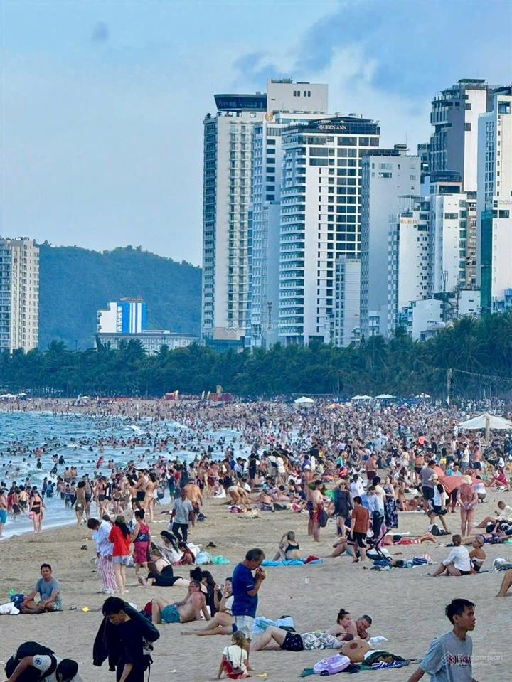 Bán đất gần biển, giá rẻ chỉ 65tr/m2 có 115m2 đất đường sử hy nhan, vĩnh hoà, nha trang. (~ 7,5tỷ)