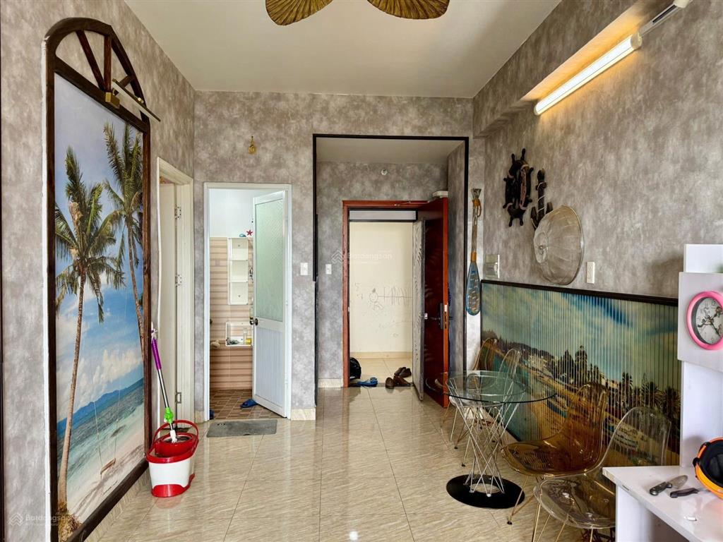 Bán căn hộ chung cư hoàng quân, khu đt bắc nha trang. dt 56m2 căn góc 2 mặt tiền  giá 2,57 tỷ.