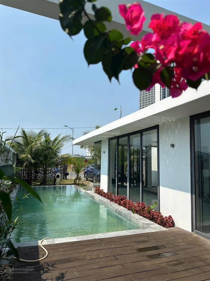 Bán biệt thự biển, đường huỳnh văn nghệ, bắc nha trang, bến du thuyền. dt 331,7m2  giá 58,5tr/m2