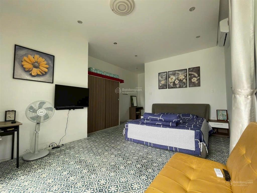 Bán biệt thự biển, đường huỳnh văn nghệ, bắc nha trang, bến du thuyền. dt 331,7m2  giá 58,5tr/m2