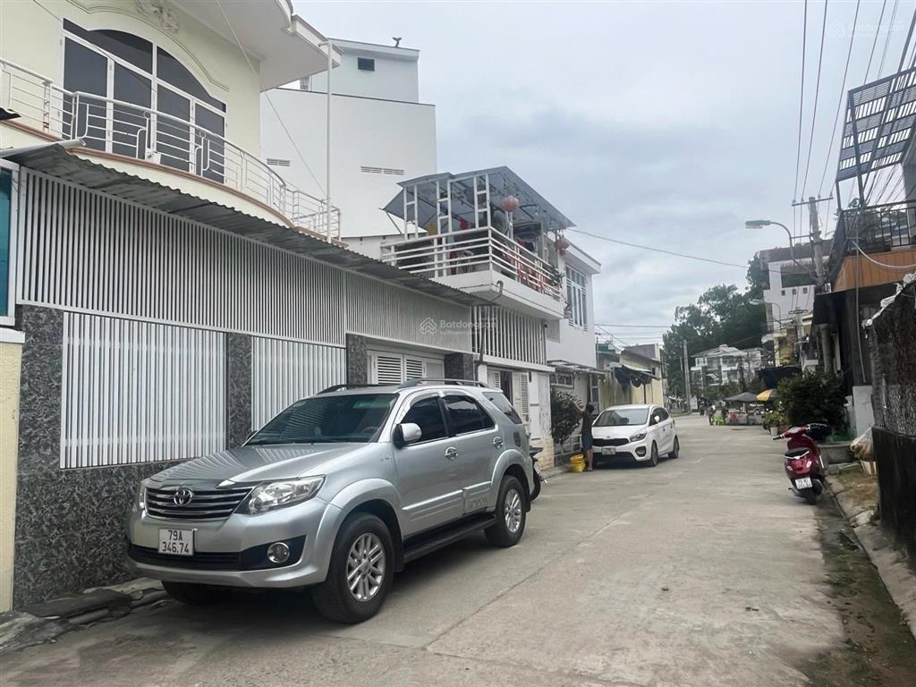 Bán nhà 2 tầng tại nha trang giá 3,9 tỷ, đường ngô đến, phường ngọc hiệp. dt 87,2m2 (8x10,72m)