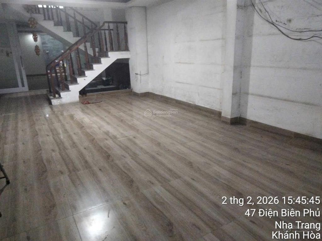 Cần bán gấp 8,1 tỷ, căn nhà 5 tầng đường điện biên phủ, bắc nha trang. dt 99,25m2 có 5pn, 4wc