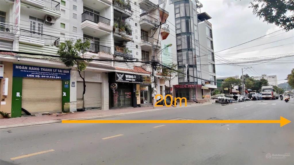 Cần bán gấp 8,1 tỷ, căn nhà 5 tầng đường điện biên phủ, bắc nha trang. dt 99,25m2 có 5pn, 4wc