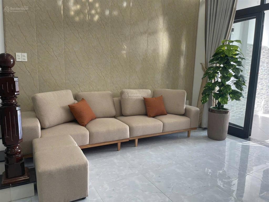 Hạ giá bán nhà 4 tầng còn 8,7 tỷ  khu đô thị an bình tân, nha trang. dt. 100m2 có 4pn. siêu rẻ.