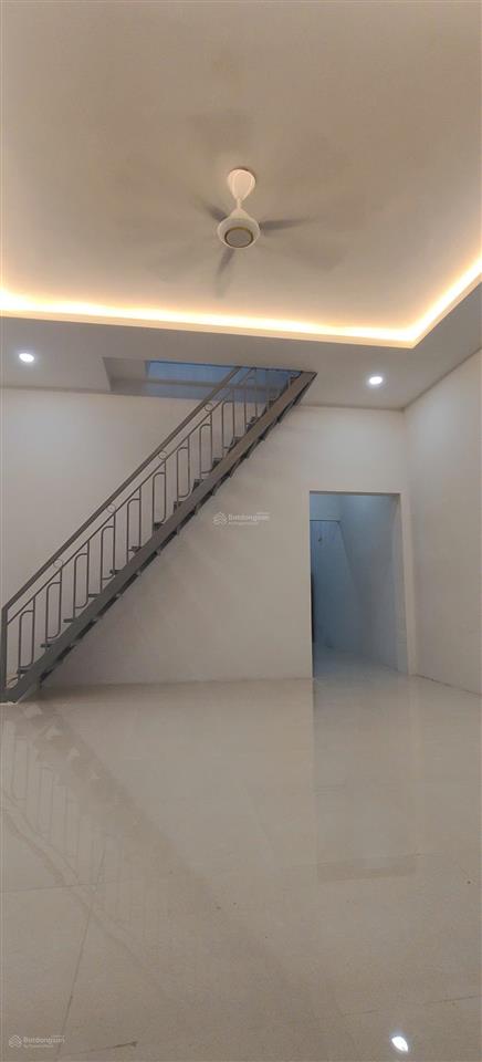 Bán nhà 2 tầng 74,4m2 (ngang 5m)  giá 3,75 tỷ đường phạm tu, vĩnh hải, nha trang. gần ubnd