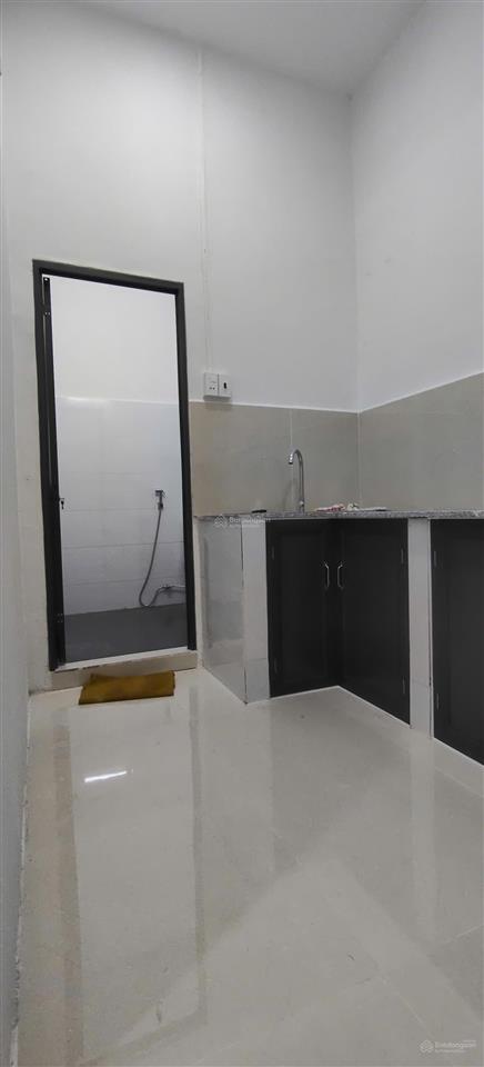Bán nhà 2 tầng 74,4m2 (ngang 5m)  giá 3,75 tỷ đường phạm tu, vĩnh hải, nha trang. gần ubnd