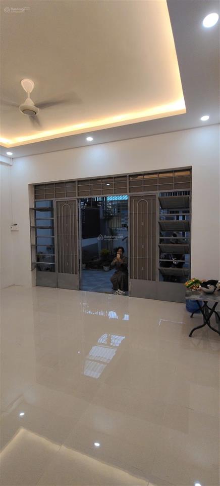 Bán nhà 2 tầng 74,4m2 (ngang 5m)  giá 3,75 tỷ đường phạm tu, vĩnh hải, nha trang. gần ubnd