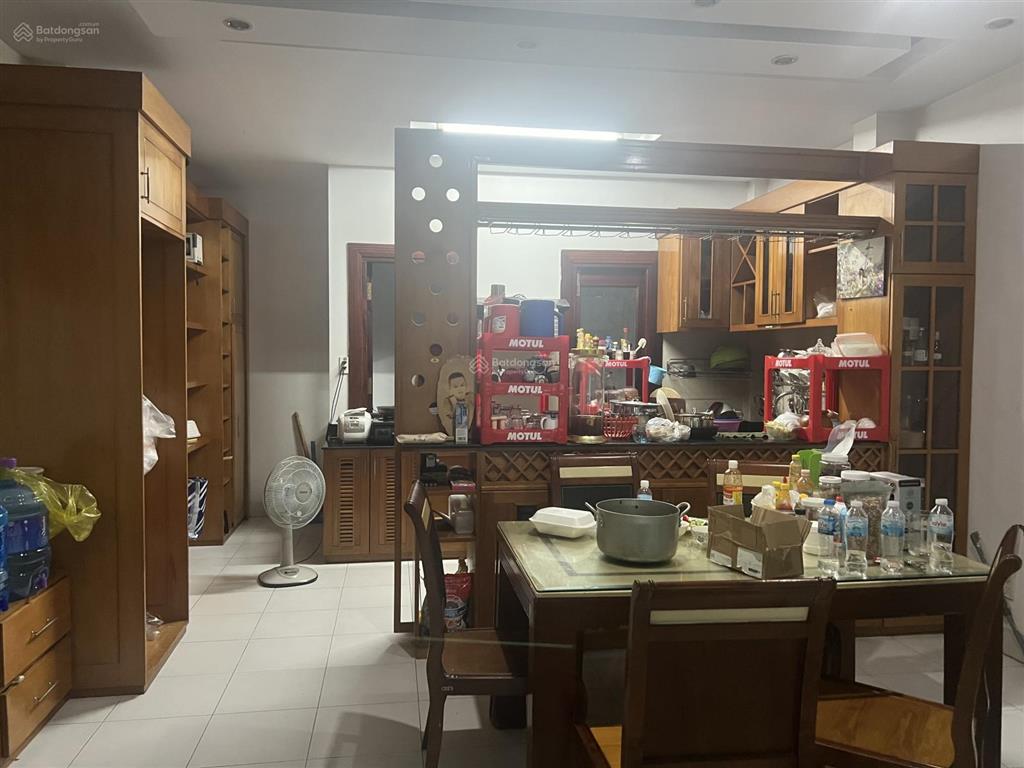 Bán nhà 4 tầng 104,8m2, tp nha trang  giá 17,9 tỷ. đường trần quý cáp, gần chợ đầm, siêu thị, tttm