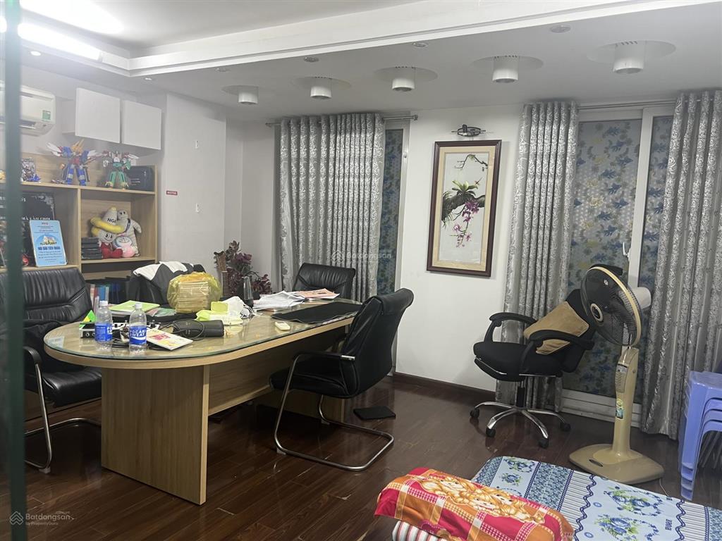 Bán nhà 4 tầng 104,8m2, tp nha trang  giá 17,9 tỷ. đường trần quý cáp, gần chợ đầm, siêu thị, tttm