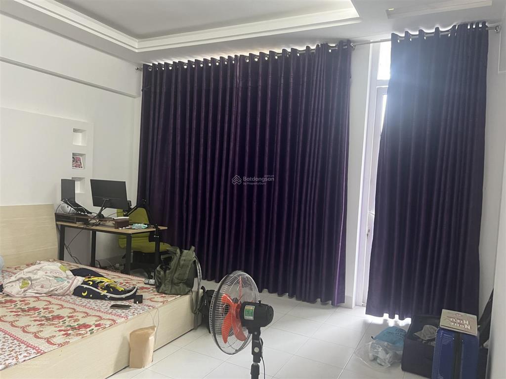 Bán nhà 4 tầng 104,8m2, tp nha trang  giá 17,9 tỷ. đường trần quý cáp, gần chợ đầm, siêu thị, tttm