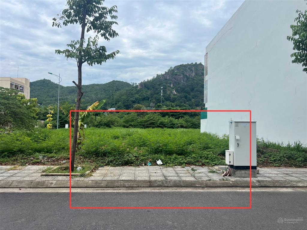 Đất giá rẻ 35,5tr/m2 khu đt nam vĩnh hải nha trang. dt 110m2 (5x 22m) khu đô thị văn minh, sạch đẹp