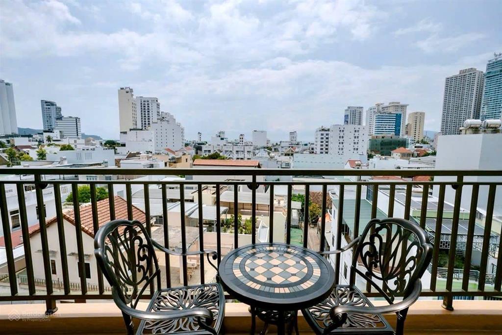Bán toà căn hộ ks 7 tầng  giá 66 tỷ. đường bắc sơn, bắc nha trang. dt 287m2 doanh thu ~400tr/tháng