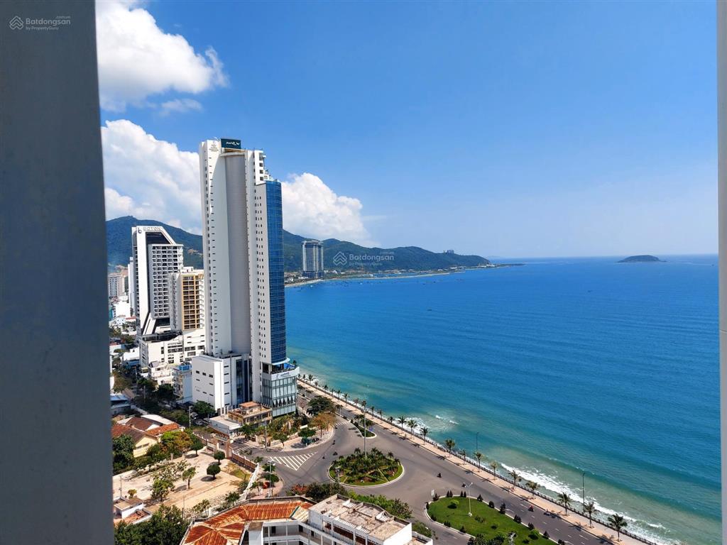 Bán gấp căn scenia bay, view biển đẹp, full nội thất, đang có hđ cho thuê dài  giá tốt 0902 746 ***