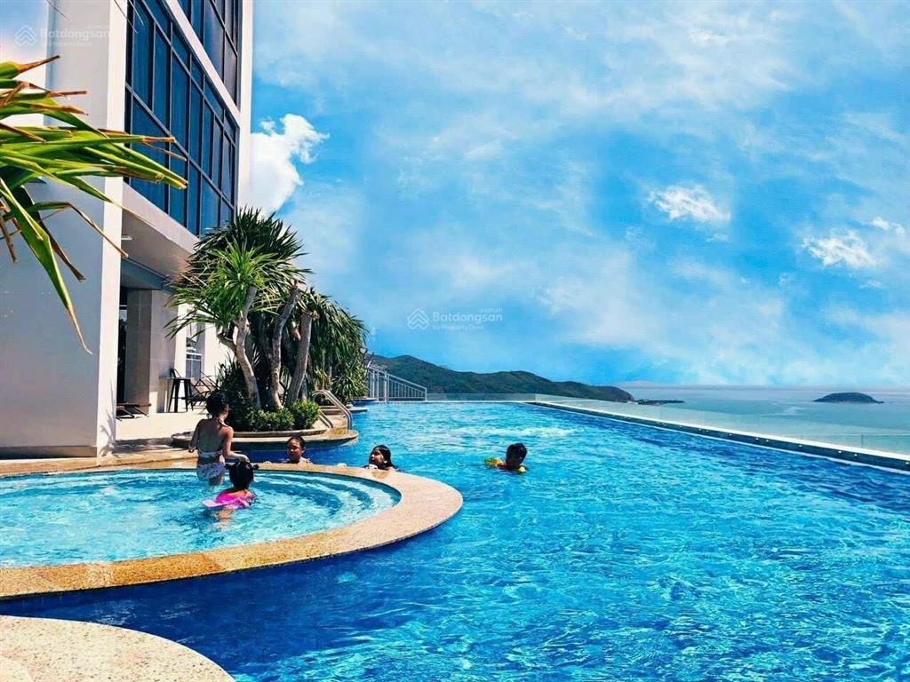 Cần tiền về bờ... bán gấp căn scenia bay 65m2 giá 4.1 tỷ  full nội thất  bao phí  0902 746 ***
