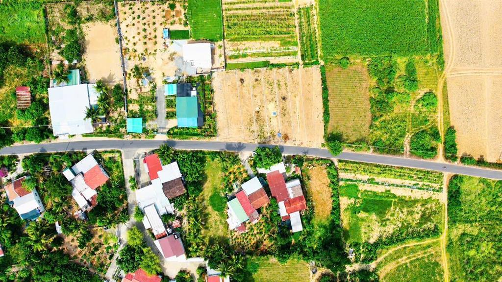 Đất mặt tiền đường nhựa tư văn giáp diên lạc (xã diên phước cũ  nay là xã diên thọ)