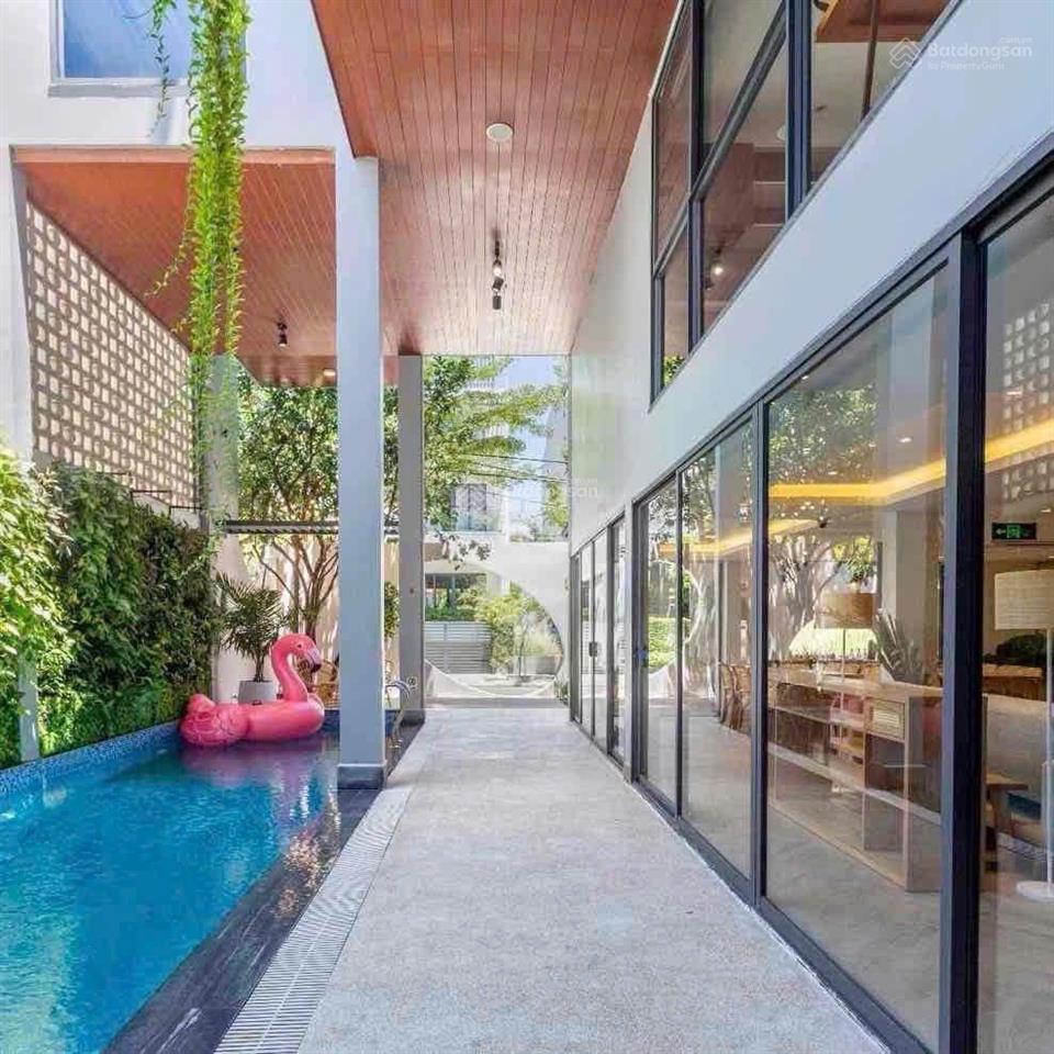 Bán biệt thự 240m2 đường đỗ thế chấp đà nẵng