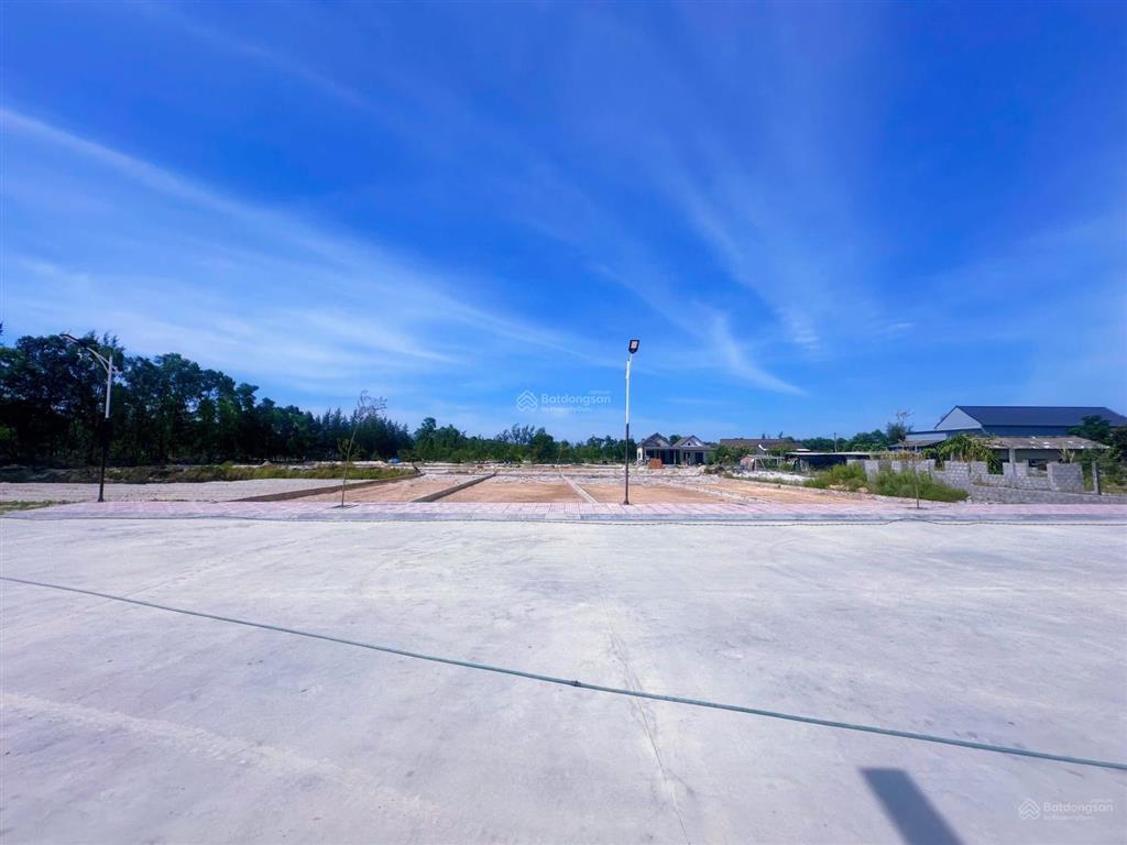 Cần bán đất thổ cư ven biển quảng trị. diện tích 165m2. giá 375 triệu.  0986 853 ***