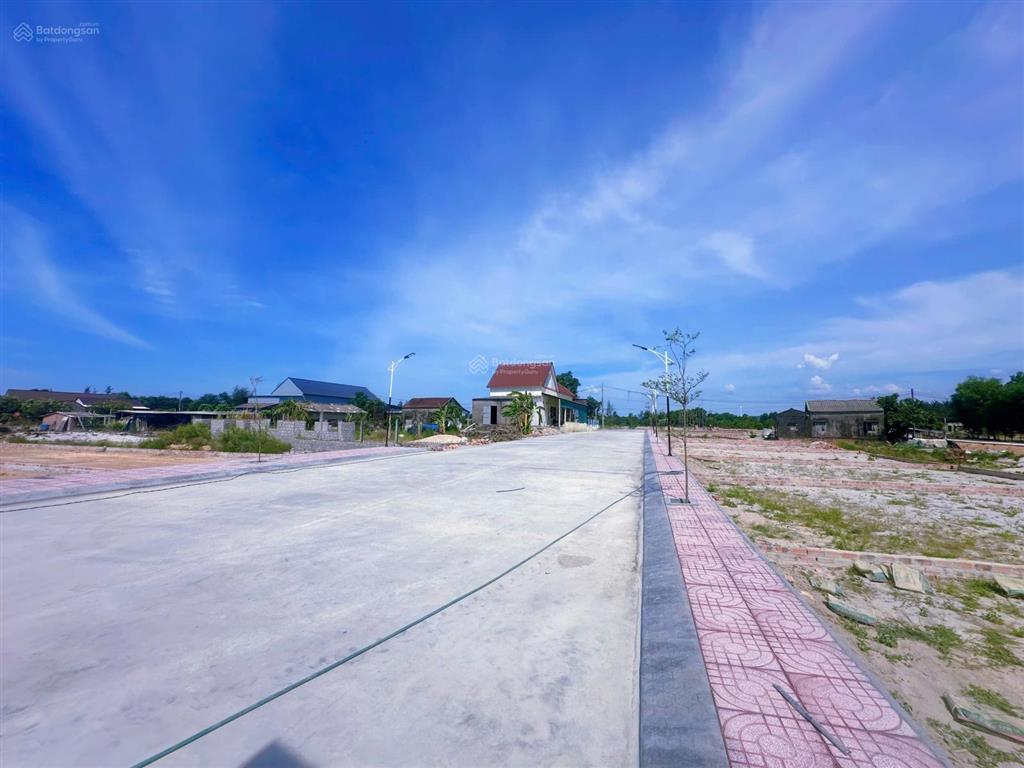 Bán đất nền thổ cư mặt biển quảng trị. diện tích 119m2. giá 375 triệu.  0986 853 ***