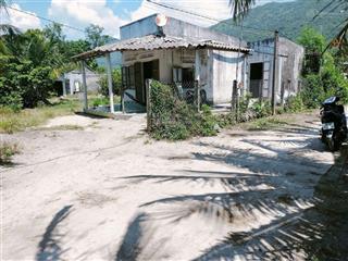 Cần bán 1086m2 có 200m2 thổ vạn thọ vạn ninh đối diện sun cổ mã, giá bán 6tr/ m2