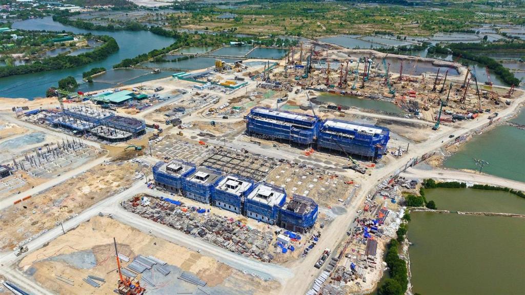 Duy nhất căn 2 phòng ngủ 72 m2 giá rẻ nhất tòa onsen 03 giá 3.8 tỷ