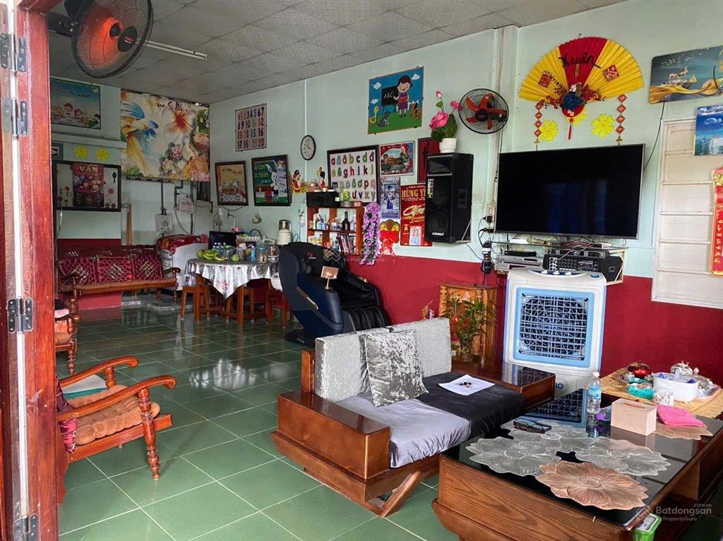 Cần bán 572 m² có 200m² thổ cư suối tân cam lâm khánh hòa giá 6.5tr/ m2