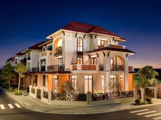 Biệt thự song lập charmora city 200m2 giá chỉ 20 tỷ/căn.  0943 200 ***