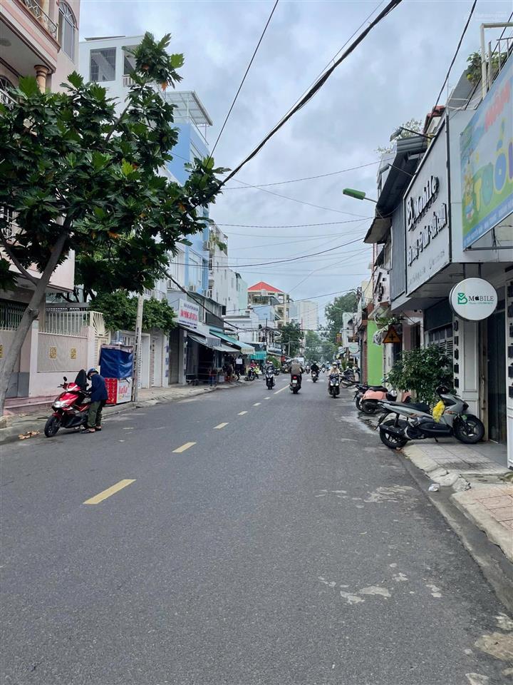Bán nhà tttp nha trang  nhà 4 tầng có thang máy cách biển chỉ 1km pháp lý sổ hồng sở hữu lâu dài