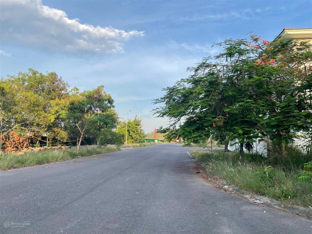Bán lô góc 2 mặt tiền biệt thự kđt biển an viên  nha trang, gần sát bên vinpearl bay nha trang
