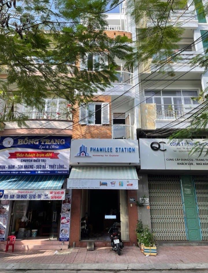 Hàng hiếm  nhà góc 2 mặt tiền đường bạch đằng  ngang 8,3m  nha trang  trung tâm khu phố hàn