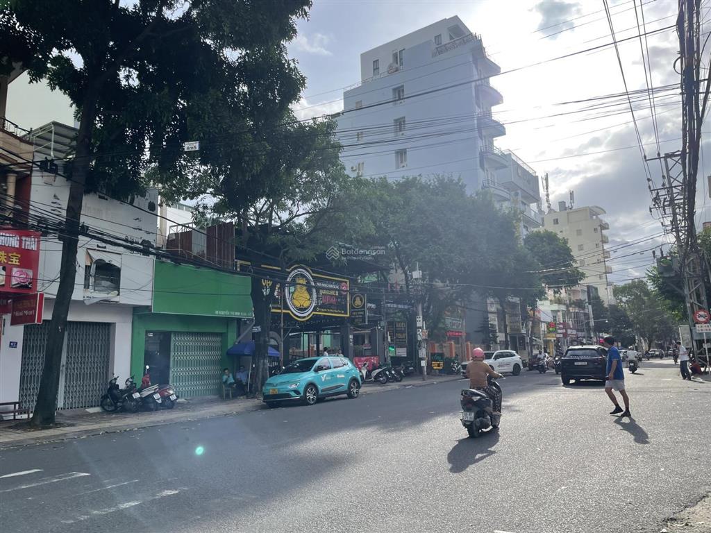 Hàng hiếm  nhà góc 2 mặt tiền đường bạch đằng  ngang 8,3m  nha trang  trung tâm khu phố hàn