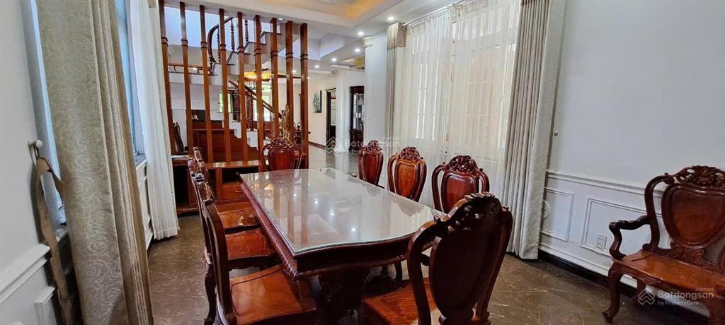 Cho thuê biệt thự an viên nha trang 246m, 5 phòng ngủ, full nội thất cao cấp