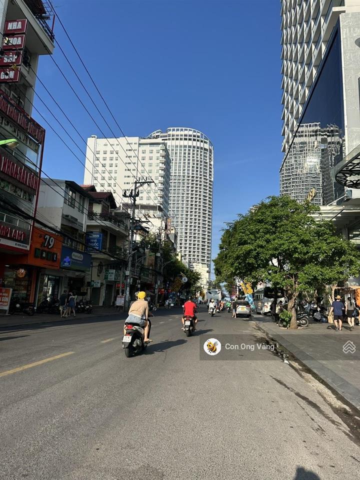 Bán nhà hẻm oto đường biệt thự gần biển, phù hợp ở và kinh doanh