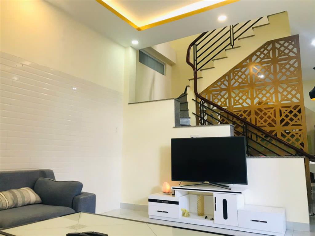  bán nhà 3 tầng hẻm oto đường yesin gần biển trung tâm thành phố   0934 797 ***