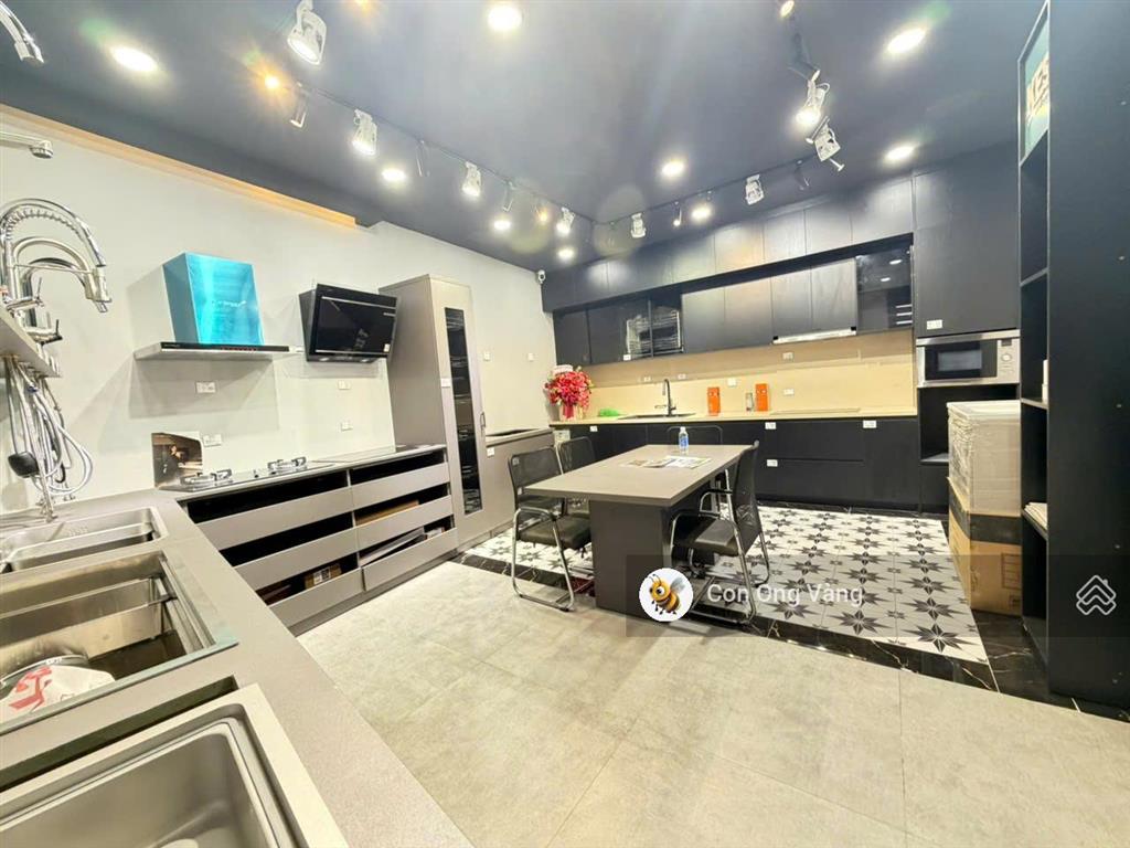  bán nhà 5 tầng mặt tiền tố hữu nha trang vị trí đẹp