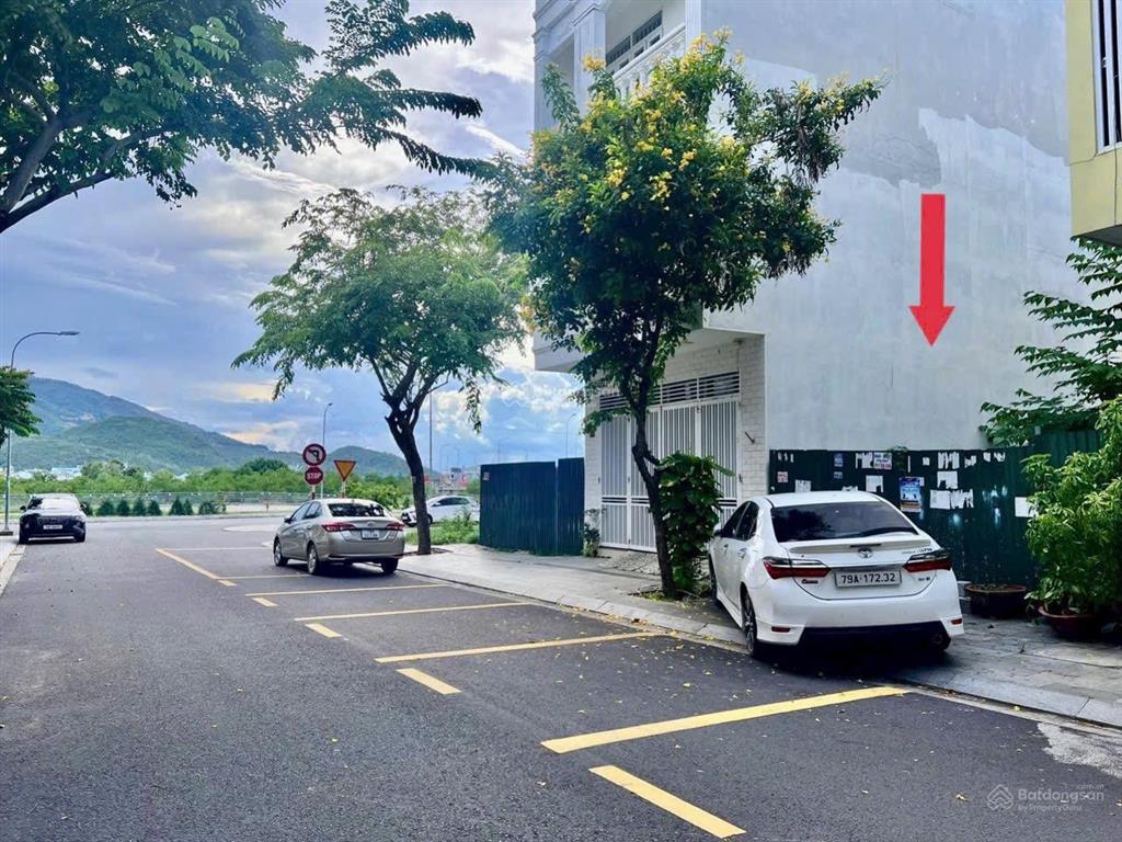 Cần bán lô đất vcn phước hải, đường b8, gần kề lô góc sát sông quán trường