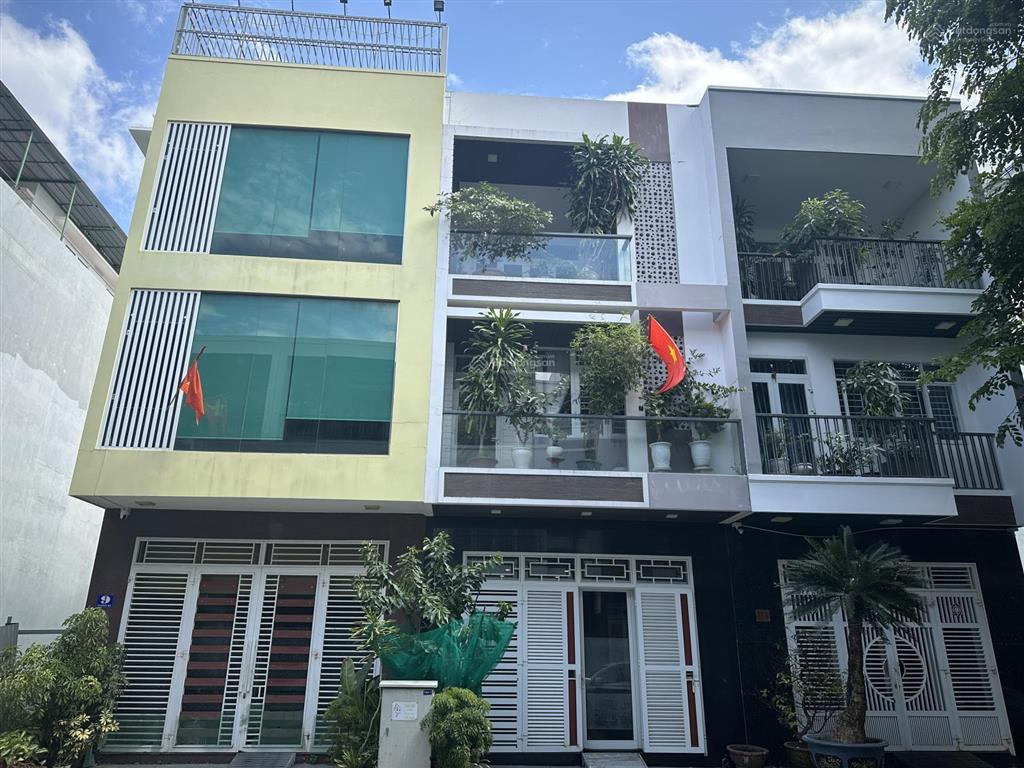 Cần bán lô đất vcn phước hải, đường b8, gần kề lô góc sát sông quán trường