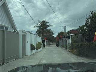 Cần bán gấp lô đất 310m2 thổ cư 100% giá chỉ 8tr/m2   0983 588 ***