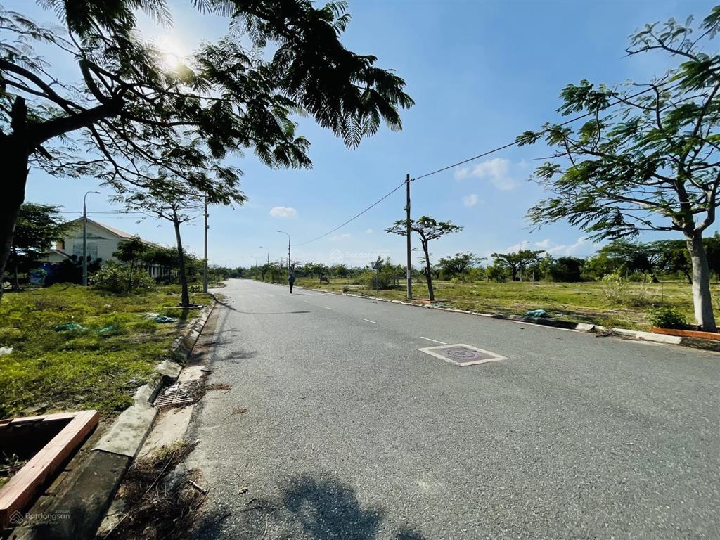 Cần bán gấp lô đất ở tái định cư ninh long  ninh hoà  khánh hoà,  0983 588 ***