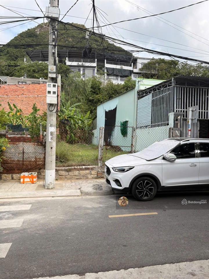 Chính chủ nhờ bán đất phan thị niên, vĩnh hoà  dt 133.8m2, ngang 5.1m. giá chỉ 4.7 tỷ rẻ nhất
