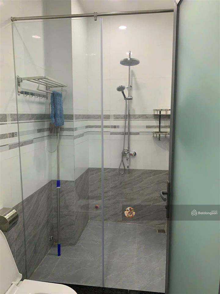 Hot. chính chủ nhờ bán nhà 2.5 tầng mặt tiền đường điện biên phủ. 74 m², ngang 5m, giá chỉ 11.8 tỷ