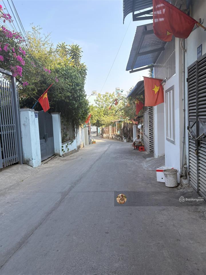 Chính chủ gửi bán nhà mới đẹp 2 tầng 1 tum hẻm hòa trung vĩnh hòa. 75.5m2, giá chỉ 4.2 tỷ