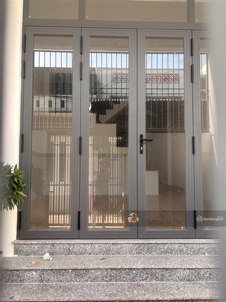 Chính chủ gửi bán nhà mới đẹp 2 tầng 1 tum hẻm hòa trung vĩnh hòa. 75.5m2, giá chỉ 4.2 tỷ